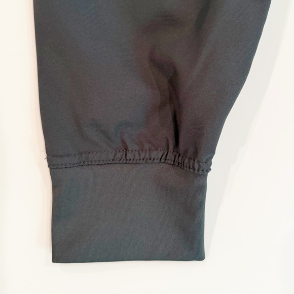 Med Couture XS Insight Pewter Jogger Scrub Set - Picture 11 of 15